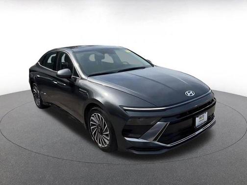 2025 Hyundai SONATA Hybrid SE