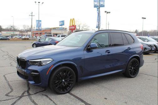 2023 BMW X5 M50i