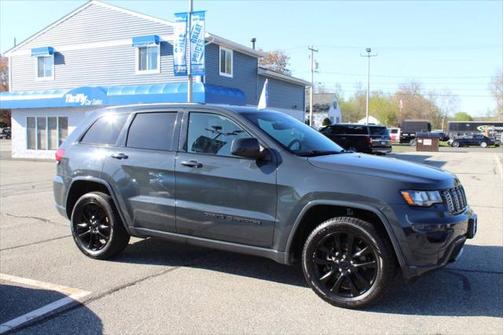 2017 Jeep Grand Cherokee Altitude