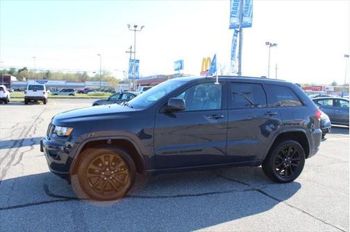 2017 Jeep Grand Cherokee Altitude