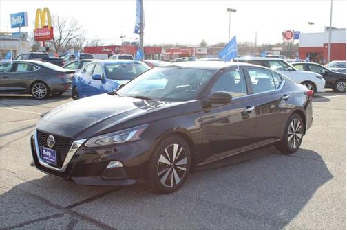 2022 Nissan Altima 2.5 SV
