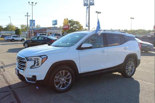 2023 GMC Terrain SLT