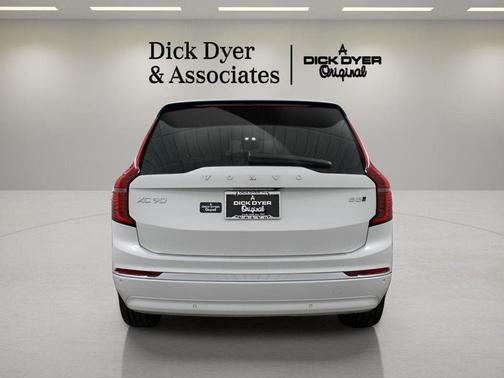 2026 Volvo XC90 B5 Plus 7-Seater