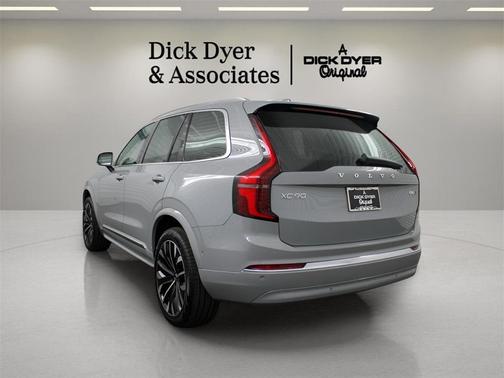 2026 Volvo XC90 B6 Ultra 7-Seater