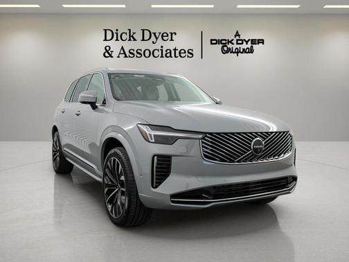 2026 Volvo XC90 B6 Ultra 7-Seater