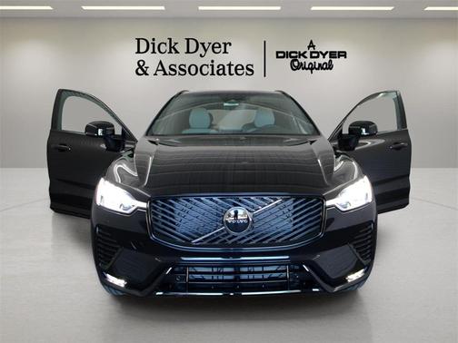 2026 Volvo XC60 B5 Core