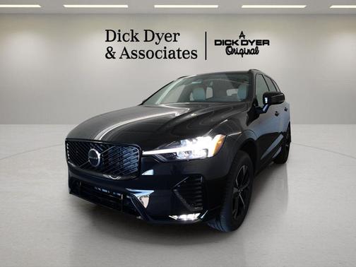 2026 Volvo XC60 B5 Core