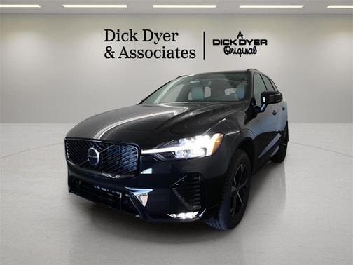 2026 Volvo XC60 B5 Core