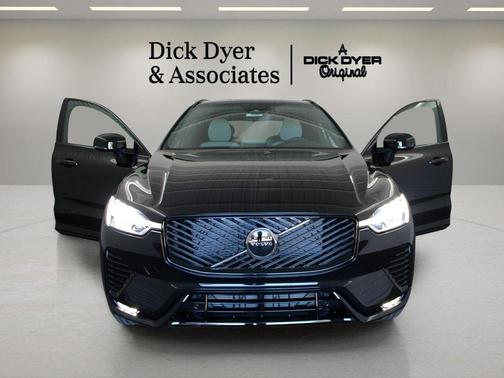 2026 Volvo XC60 B5 Core