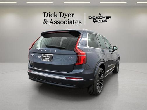 2026 Volvo XC90 B6 Plus 7-Seater