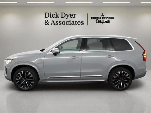 2025 Volvo XC90 Plug-In Hybrid T8 Plus 7-Seater