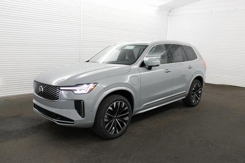2025 Volvo XC90 Plug-In Hybrid T8 Plus 7-Seater