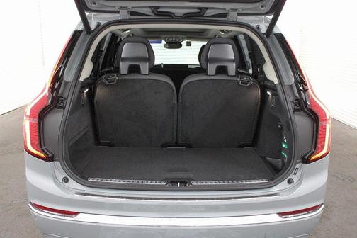 2025 Volvo XC90 Plug-In Hybrid T8 Plus 7-Seater
