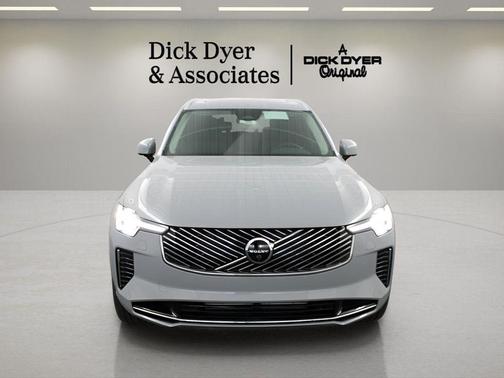 2025 Volvo XC90 Plug-In Hybrid T8 Plus 7-Seater