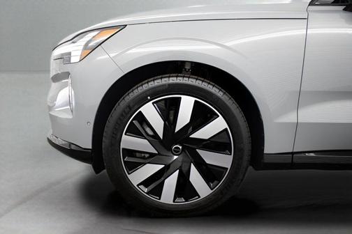 2025 Volvo EX90 Twin Motor Ultra