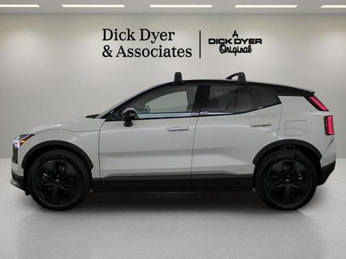 2026 Volvo EX30 TWIN MOTOR CROSS COUNTRY ULTRA