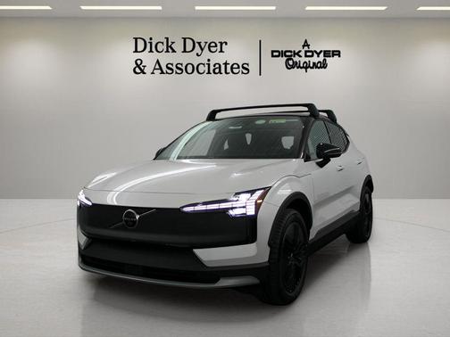 2026 Volvo EX30 TWIN MOTOR CROSS COUNTRY ULTRA