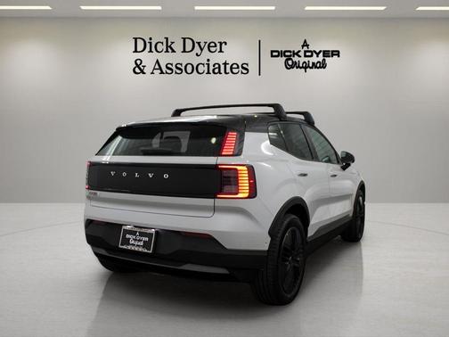 2026 Volvo EX30 TWIN MOTOR CROSS COUNTRY ULTRA