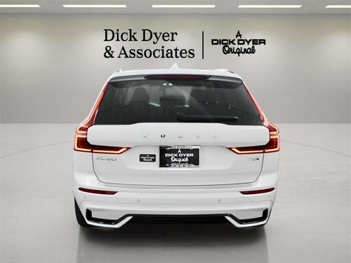 2026 Volvo XC60 Plug-In Hybrid T8 Ultra