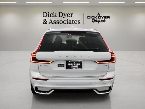 2026 Volvo XC60 Plug-In Hybrid T8 Ultra