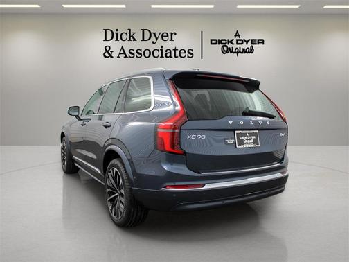 2026 Volvo XC90 B6 Plus 7-Seater