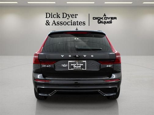 2026 Volvo XC60 B5 Core