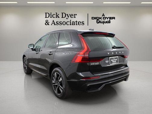 2026 Volvo XC60 B5 Core