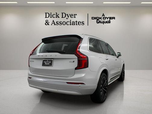 2026 Volvo XC90 B6 Ultra 7-Seater