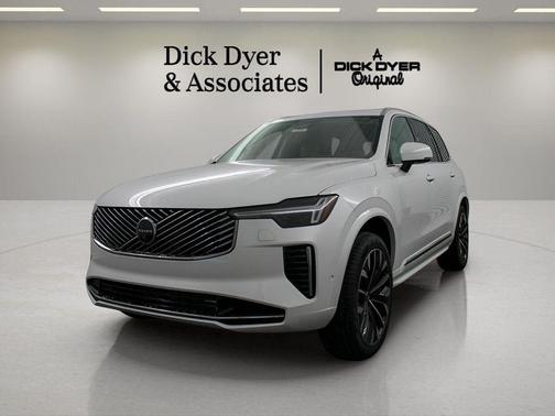 Crystal White Pearl 2026 Volvo XC90 B6 Ultra 6-Seater