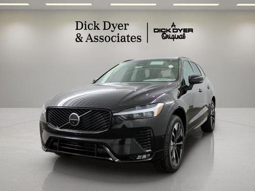 2026 Volvo XC60 B5 Plus