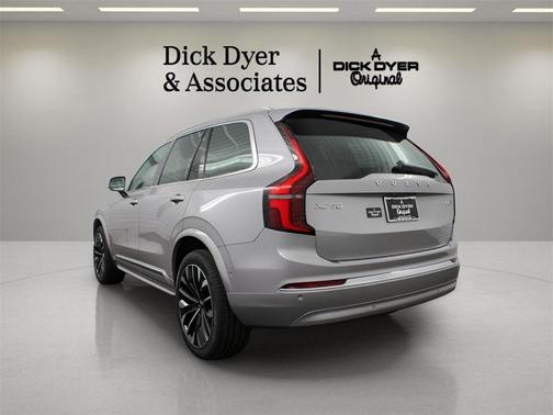 2026 Volvo XC90 B6 Plus 7-Seater