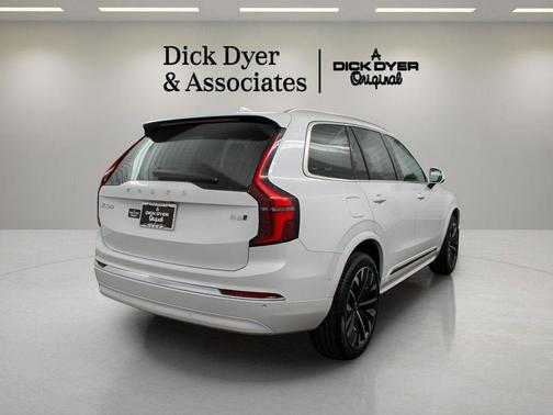 2026 Volvo XC60 Plug-In Hybrid T8 Ultra