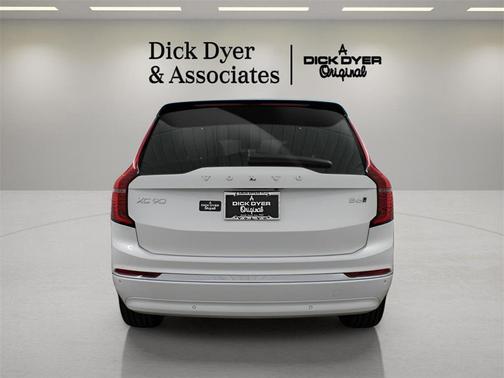 2026 Volvo XC60 Plug-In Hybrid T8 Ultra