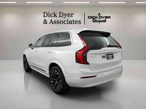 2026 Volvo XC60 Plug-In Hybrid T8 Ultra