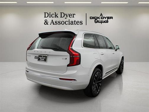 2026 Volvo XC60 Plug-In Hybrid T8 Ultra