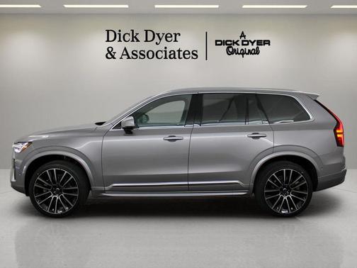 2026 Volvo XC90 B6 Plus 7-Seater