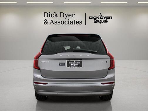 2026 Volvo XC90 B6 Plus 7-Seater