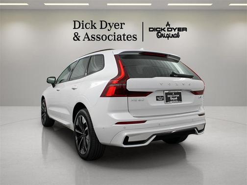 2026 Volvo XC90 B5 Ultra 6-Seater