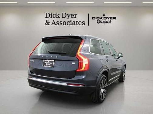 Denim Blue 2024 Volvo XC90 Plus