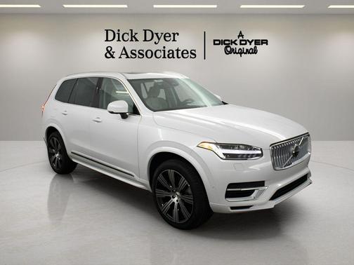 2025 Volvo XC90 Plug-In Hybrid T8 Plus 7-Seater