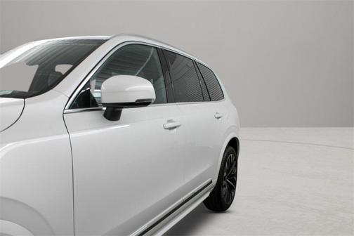 2026 Volvo XC90 B6 Ultra 7-Seater