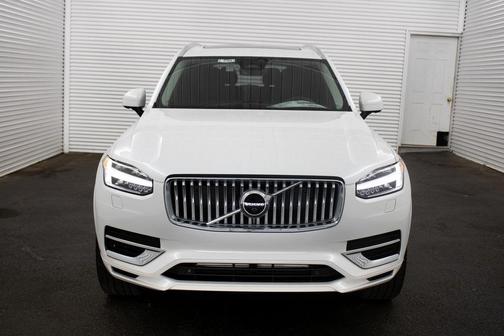 2025 Volvo XC90 Plug-In Hybrid T8 Ultra 6-Seater