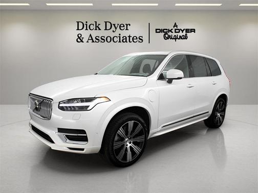 2025 Volvo XC90 Plug-In Hybrid T8 Ultra 6-Seater