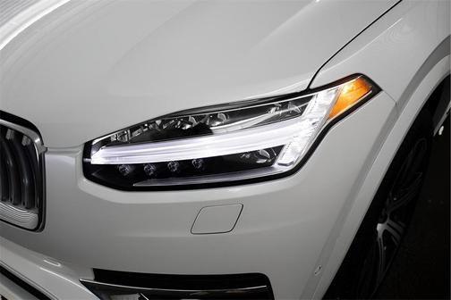 2025 Volvo XC90 Plug-In Hybrid T8 Ultra 6-Seater