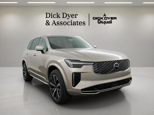 2026 Volvo XC90 B6 Core