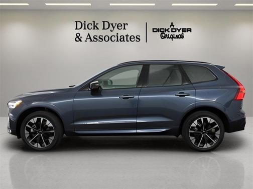2026 Volvo XC60 B5 Plus