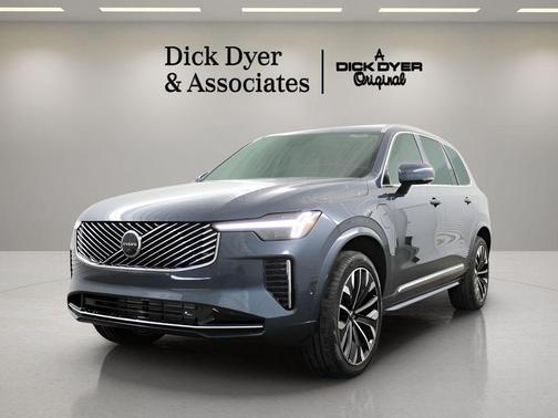 Denim Blue Metallic 2026 Volvo XC90 Plug-In Hybrid T8 Ultra 7-Seater