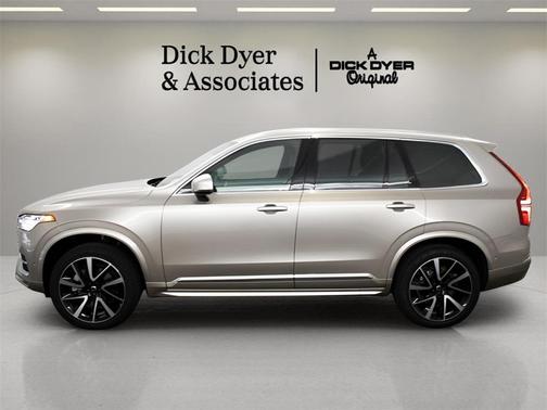 2025 Volvo XC90 B6 Plus 6-Seater