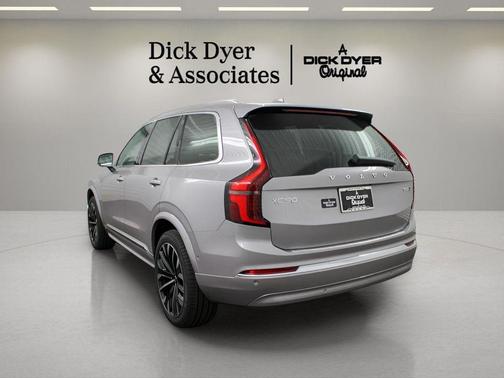 2026 Volvo XC90 B5 Plus 7-Seater