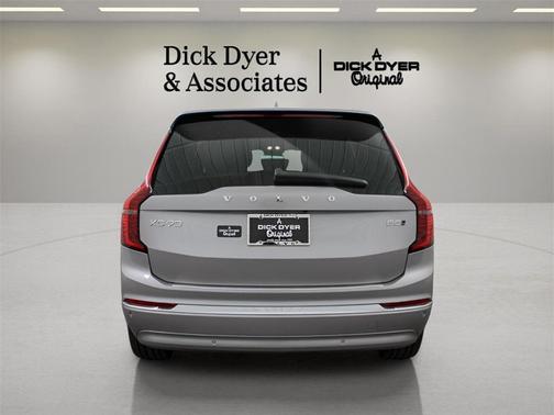 2026 Volvo XC90 B5 Plus 7-Seater